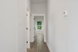 8114 Double in Houston, TX - Building Photo - Building Photo