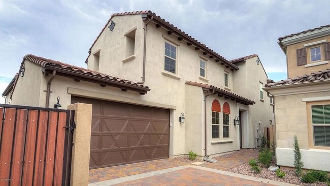 1945 W Yellowstone Way in Chandler, AZ - Building Photo - Building Photo