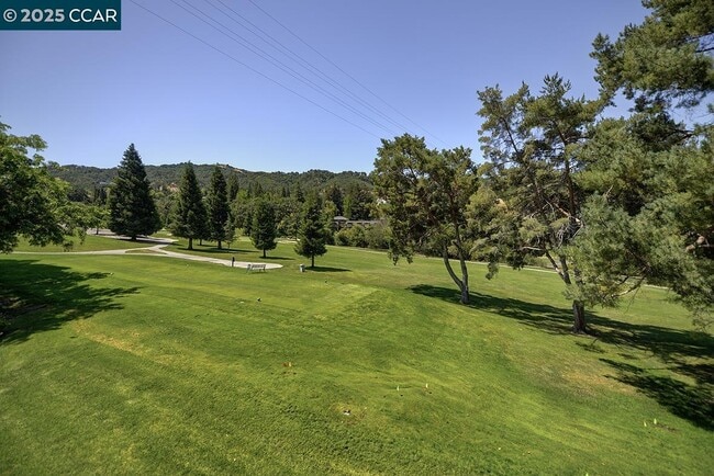 property at 3377 Rossmoor Pkwy