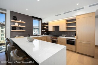 130 Wood Rd, Unit 464 in Snowmass Village, CO - Building Photo - Building Photo