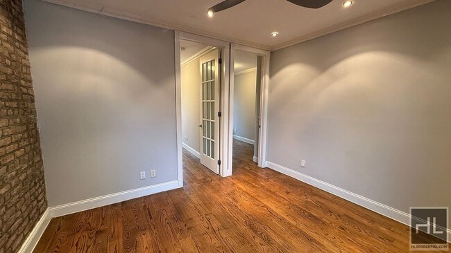 East 105th Street, Unit 19 in New York, NY - Building Photo - Building Photo