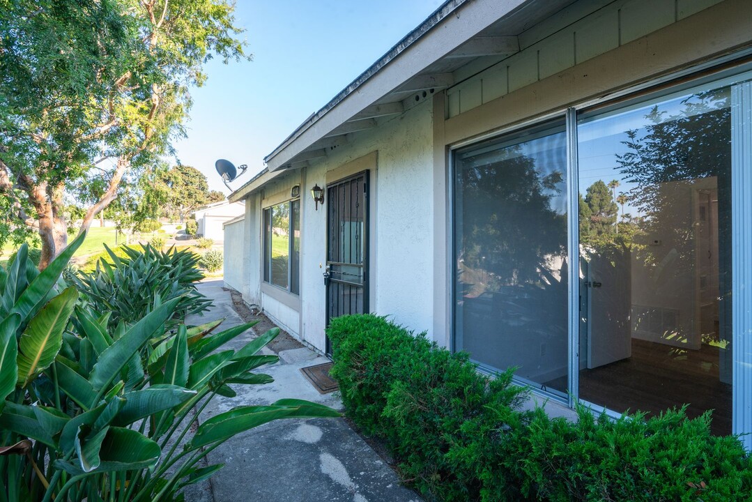 4180 Baycliff Way in Oceanside, CA - Building Photo