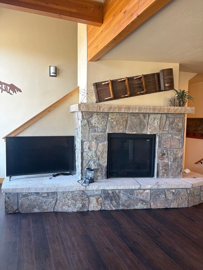 property at 343 Lodgepole Cir