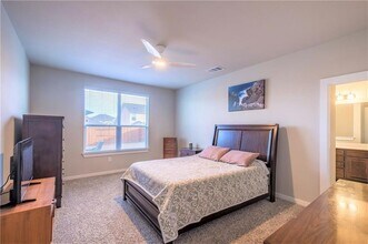 5501 Bonneville Bend in Austin, TX - Building Photo - Building Photo