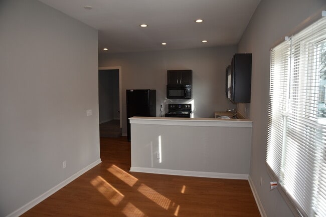 property at 352 E Hinman Ave