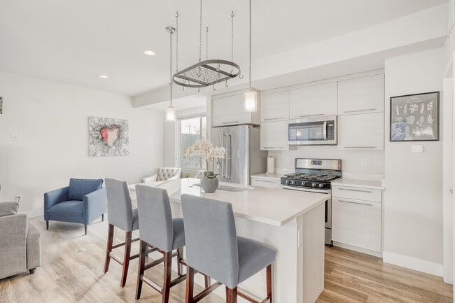 property at 5642 W 10th Pl