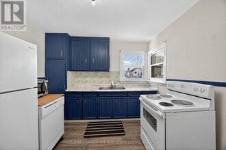 119 Elizabeth St in Angus, ON - Building Photo - Building Photo