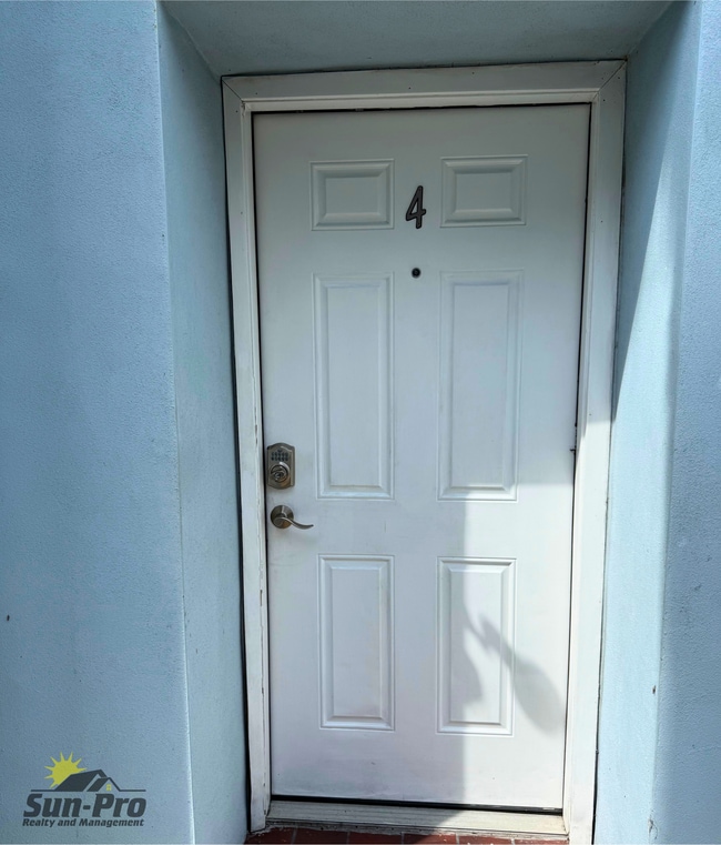 410 Butler Blvd, Unit 4