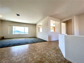 2487 Hardin Ridge Dr in Henderson, NV - Building Photo - Building Photo