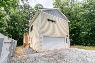 1084 Sanders Ave SE in Atlanta, GA - Building Photo - Building Photo