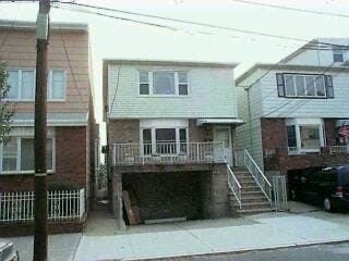 36 W 9th St