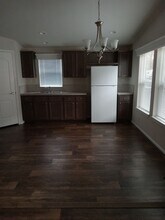 47719 Fairy Glen Dr in Oakridge, OR - Building Photo - Building Photo