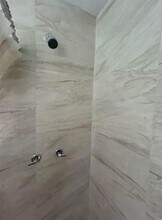 7170 NW 24th Pl in Sunrise, FL - Building Photo - Building Photo
