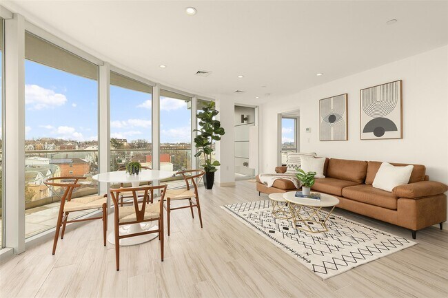 property at 109-9 15th Ave
