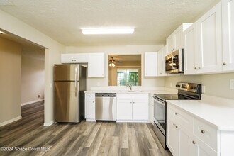 456 SW Molloy St in Port St. Lucie, FL - Building Photo - Building Photo