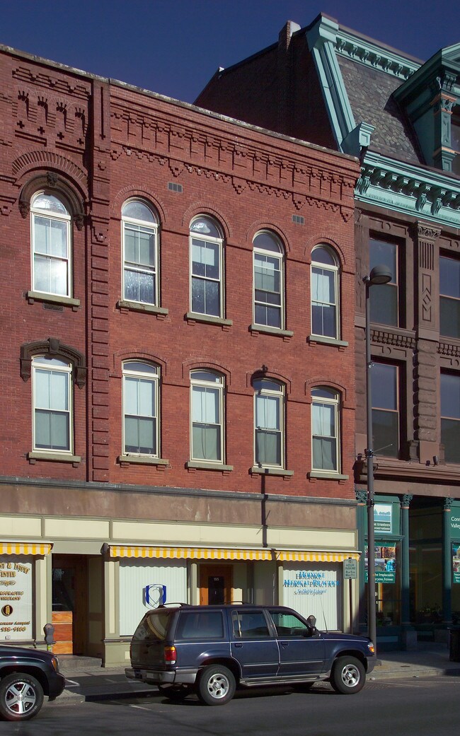 195-199 High St in Holyoke, MA - Building Photo - Building Photo