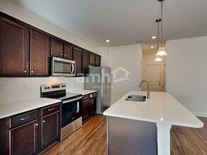 1016 Bethany Dallas Dr in Charlotte, NC - Building Photo - Building Photo