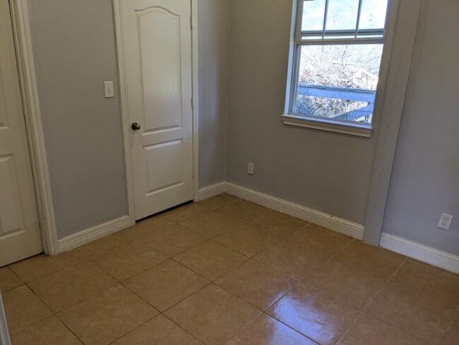 7453 County Rd 98 in Alvin, TX - Foto de edificio - Building Photo