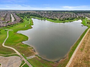 617 Wounded Knee Dr in Cross Roads, TX - Building Photo - Building Photo