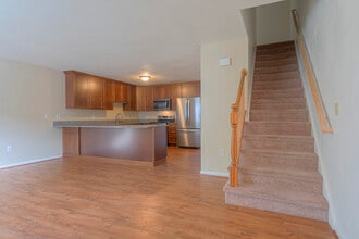 852 Patrick Henry Dr, Unit 852 in Blacksburg, VA - Foto de edificio - Building Photo