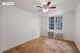 30 Horatio St in New York, NY - Building Photo - Building Photo