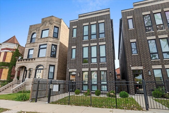 property at 5201 S Wabash Ave