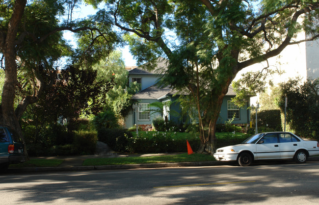 1505 Veteran Ave in Los Angeles, CA - Building Photo - Building Photo