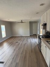 112 Siebert Hill Rd in Sadler, TX - Foto de edificio - Building Photo