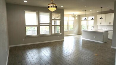 5306 Traviston Dr in Austin, TX - Building Photo - Building Photo