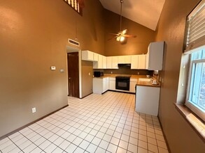 1121 W 19th Terrace in Russellville, AR - Building Photo - Building Photo