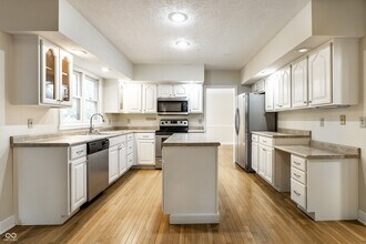 795 Grace Dr in Carmel, IN - Building Photo - Building Photo