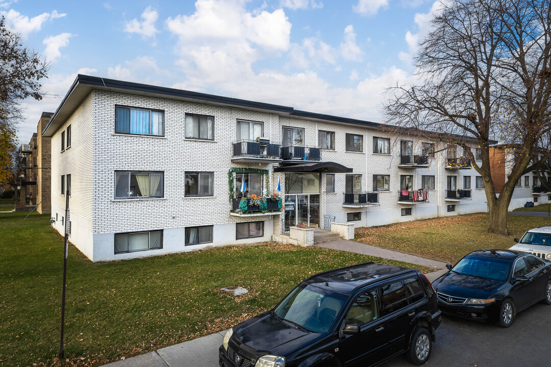 1179 Alexis-Nihon Boul in Montréal, QC - Building Photo