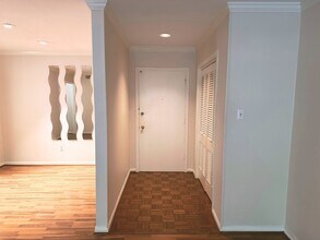 2600 Bellefontaine in Houston, TX - Building Photo - Building Photo