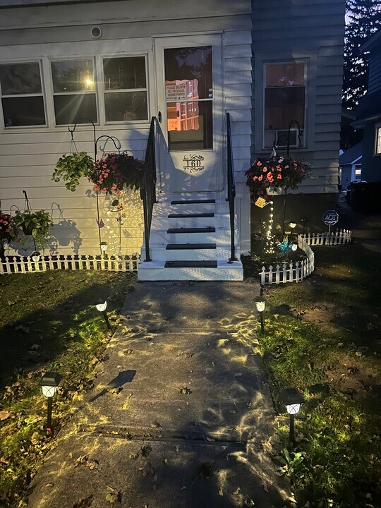 160 Stafford Ave, Unit Eastwood's Finest #1 in Syracuse, NY - Foto de edificio