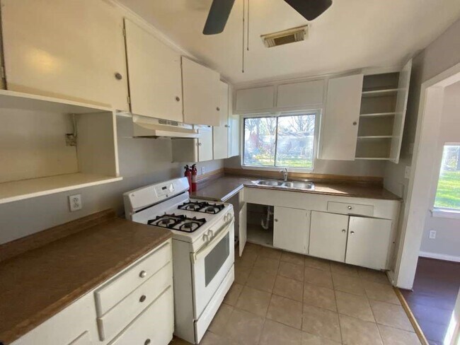 5810 Belmark St in Houston, TX - Building Photo - Building Photo