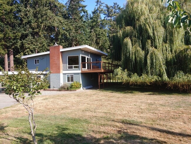 5798 Mutiny Bay Rd in Freeland, WA - Foto de edificio - Building Photo