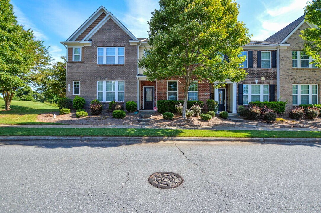 8987 Lanark Ln in Fort Mill, SC - Building Photo
