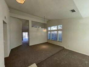 2800 Shelton St in Rocklin, CA - Building Photo - Building Photo