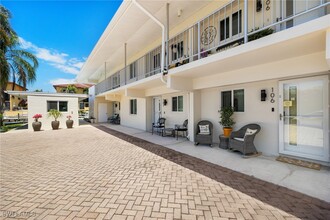 1417 Chesapeake Ave in Naples, FL - Building Photo - Building Photo