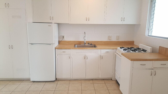 809 Kinau St in Honolulu, HI - Building Photo - Building Photo