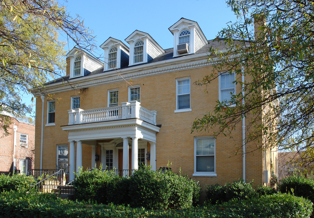 1400 Colonial Ave in Norfolk, VA - Building Photo