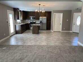 6122 Stoney Brook Dr in Angleton, TX - Building Photo - Building Photo