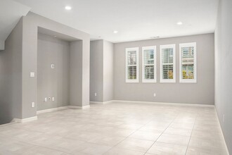 115 Cypress Lp in Hayward, CA - Building Photo - Building Photo