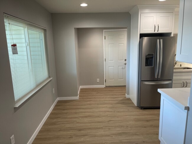 1064 Western Ave in Vallejo, CA - Building Photo - Building Photo