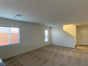 4948 Quest Tribe St in Las Vegas, NV - Building Photo - Building Photo
