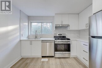 85 Primula Crescent in Toronto, ON - Building Photo - Building Photo