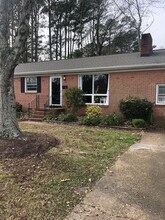 4 Fairway Ln in Newport News, VA - Building Photo - Building Photo