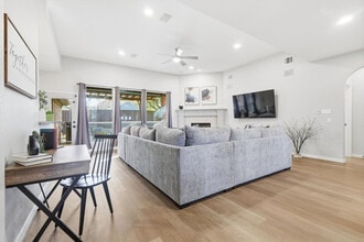 2008 Vista Dr in Lewisville, TX - Building Photo - Building Photo