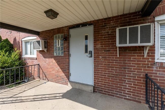 6812 Grand Ave in Pittsburgh, PA - Building Photo - Building Photo