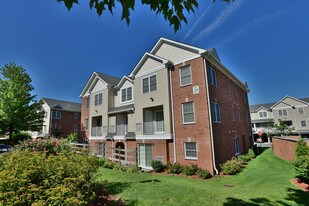 The Village at Sun Valley in Florham Park, NJ - Building Photo